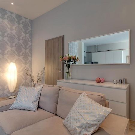 Paulay Downtown Apartment บูดาเปสต์ ภายนอก รูปภาพ